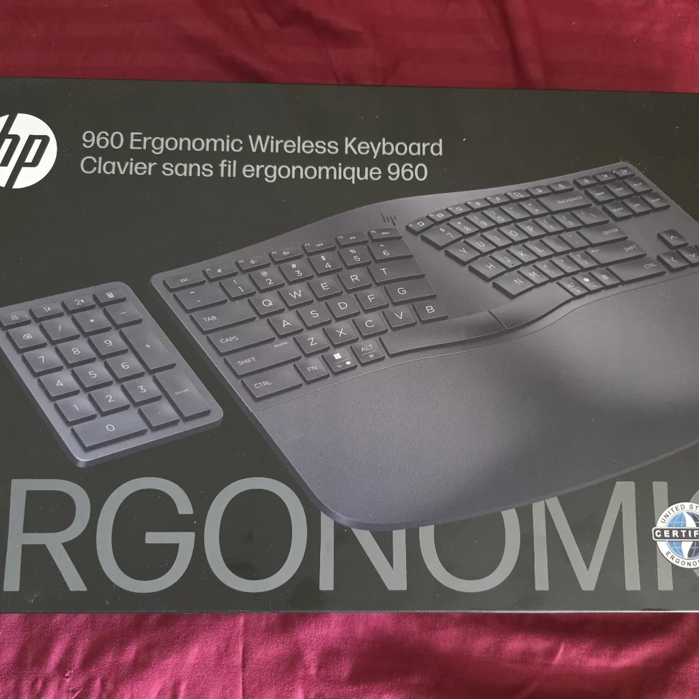 HP SEALED! NIB! 960 Ergonomic Wireless Keyboard in Black. R2S!!